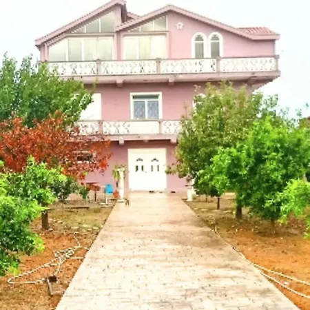 Elena For Rent Feeling Durres Appartement