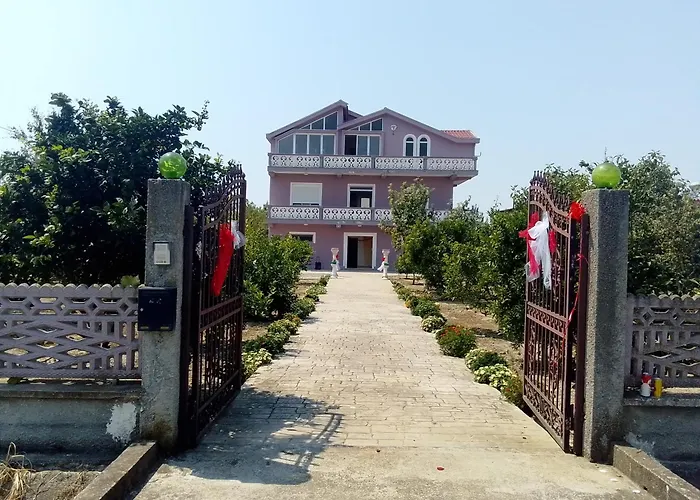 Elena - Maria For Rent Feeling Apartment Xhafzotaj